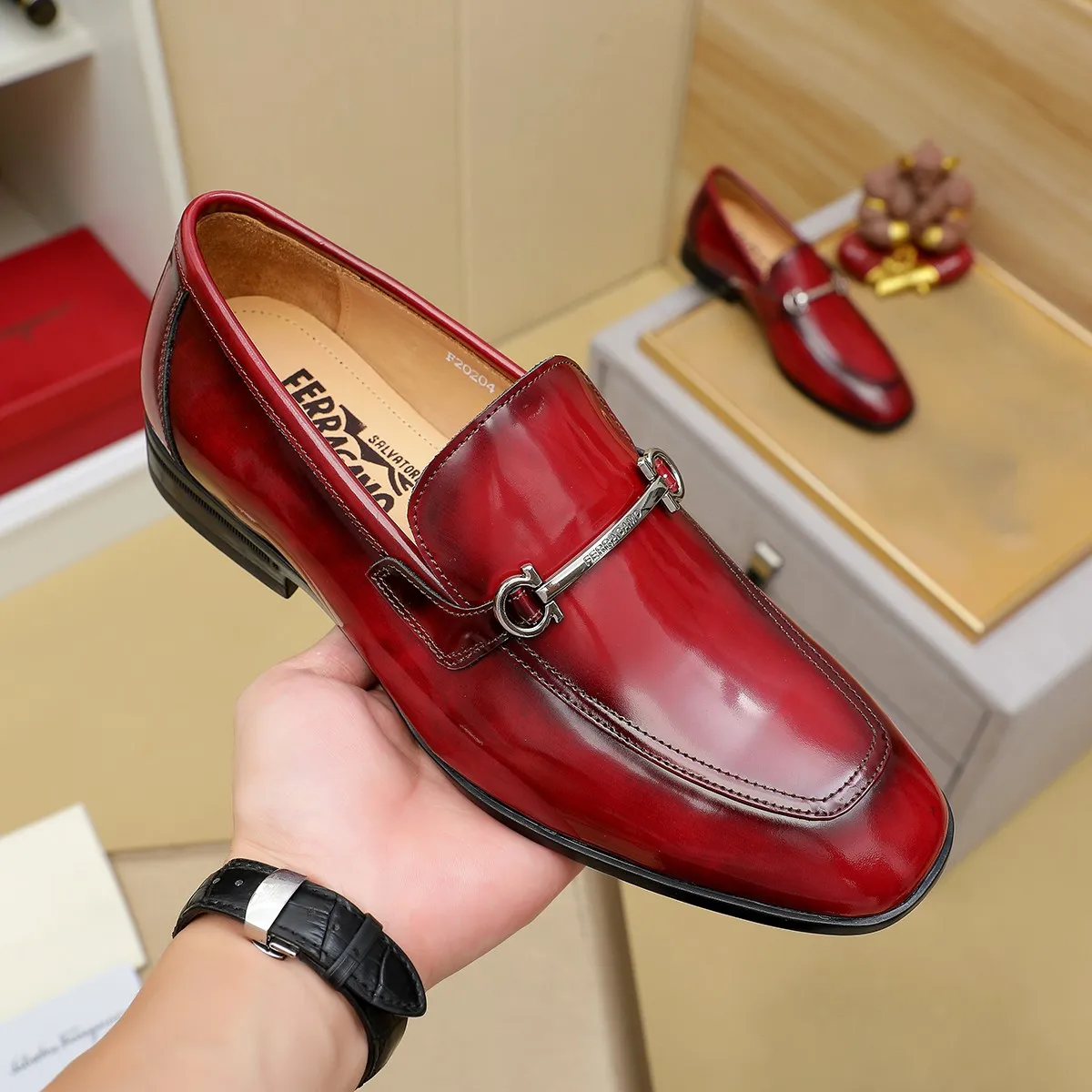 Men's Men's Shoes 260 Ferragamo [Ferragamo] top imported suit men's shoes 💯Original copy of the official website, product materials: selected imported embossed calfskin + luxury hardware buckle accessories ~ imported water-dyed cow 🐂 leather lining. Strong three-dimensional visual effect, original combination outsole, multiple colors available😘 Size: 38-45